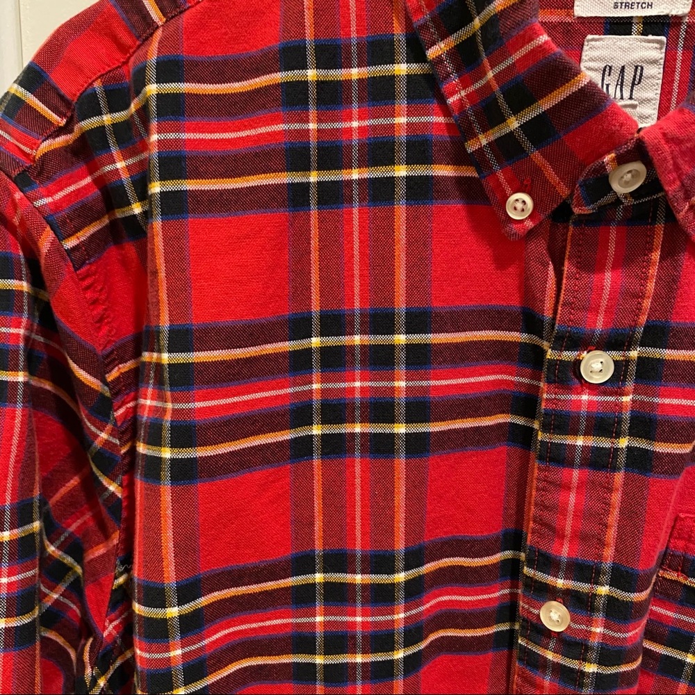 GAP Button Down - Picture 2 of 3